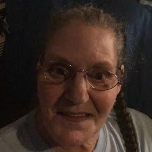 Meet your Posher, Pauline